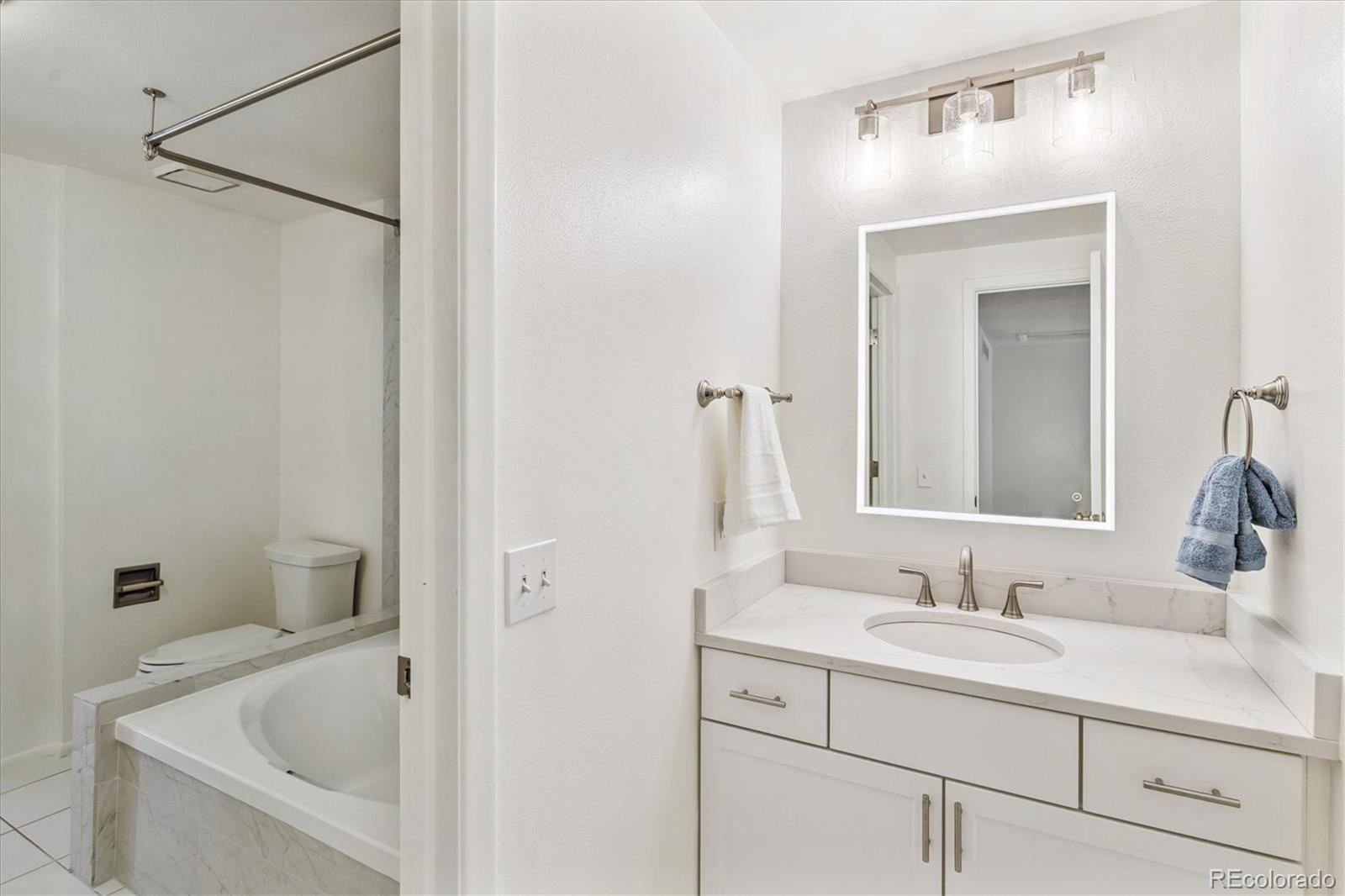 MLS Image #21 for 2881 w long drive f,littleton, Colorado