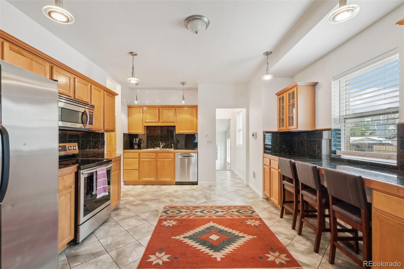 MLS Image #11 for 2203 s lincoln street,denver, Colorado