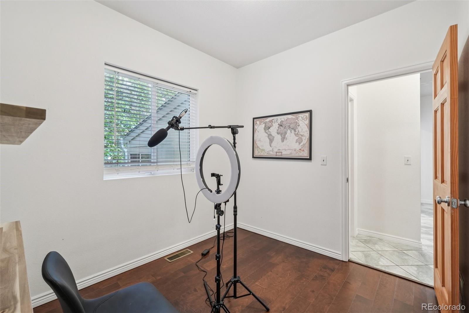 MLS Image #20 for 2203 s lincoln street,denver, Colorado