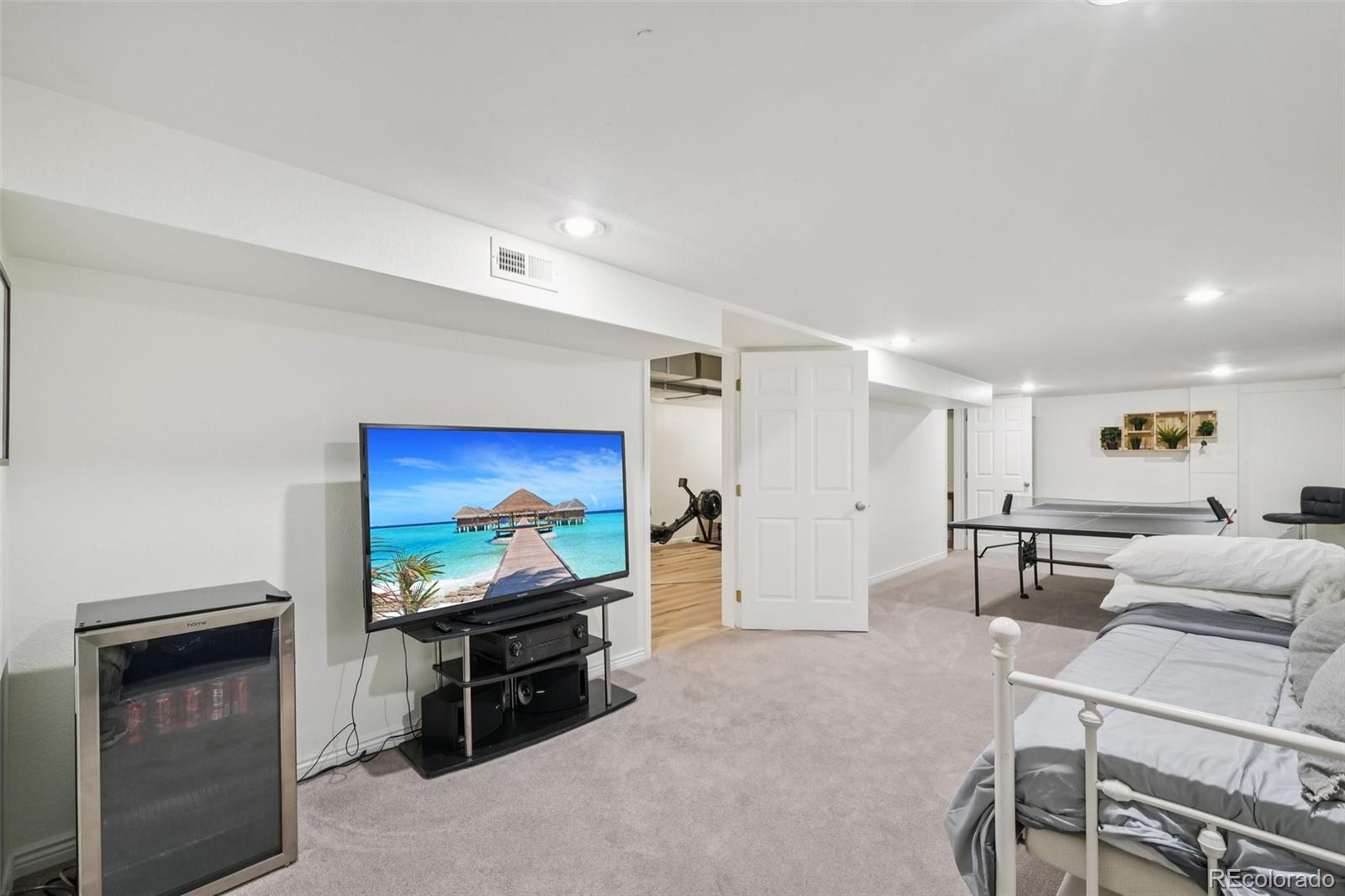 MLS Image #27 for 2203 s lincoln street,denver, Colorado