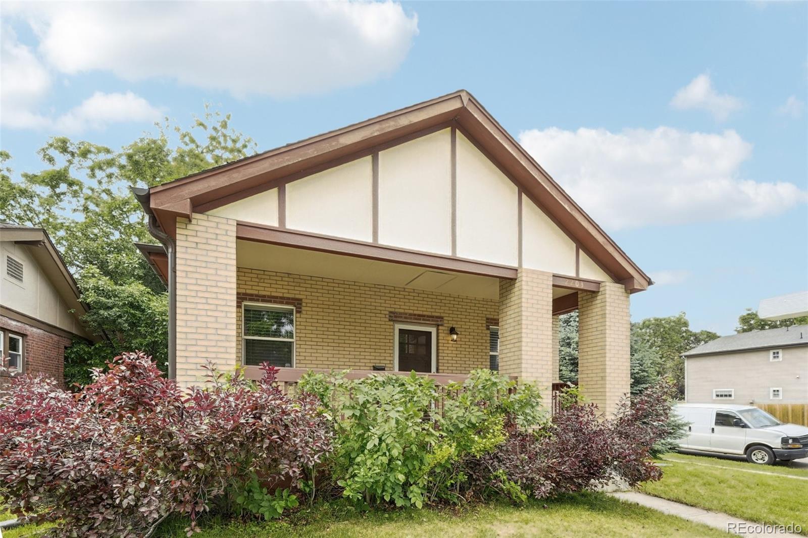 MLS Image #34 for 2203 s lincoln street,denver, Colorado