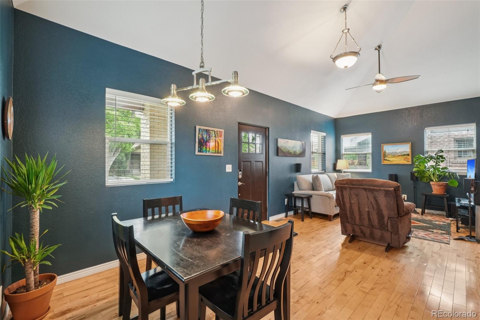 MLS Image #6 for 2203 s lincoln street,denver, Colorado