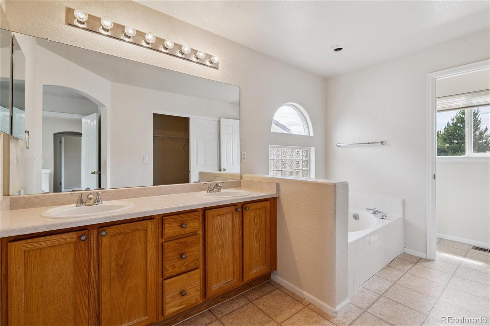 MLS Image #29 for 4848  fenwood drive,highlands ranch, Colorado