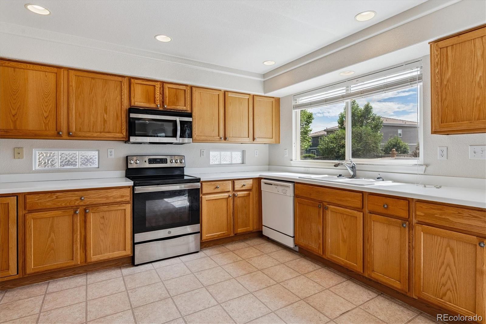 MLS Image #9 for 4848  fenwood drive,highlands ranch, Colorado