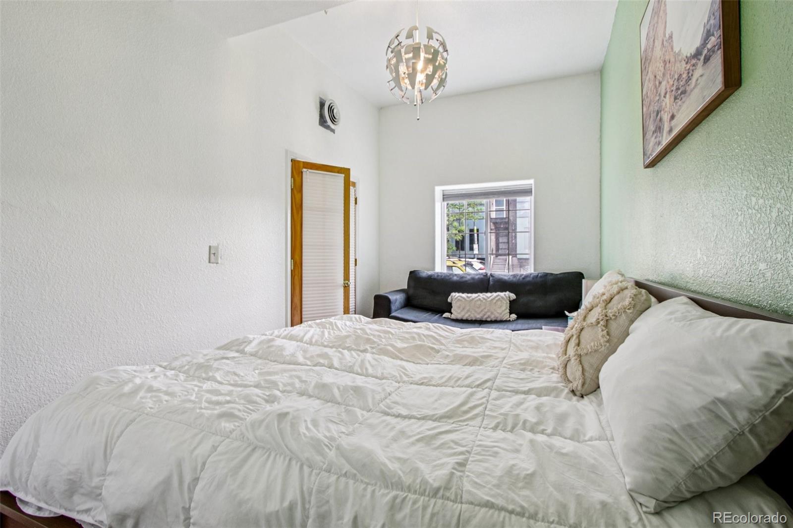 MLS Image #19 for 915  26th street,denver, Colorado