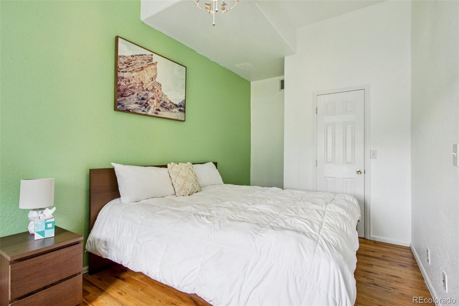 MLS Image #21 for 915  26th street,denver, Colorado