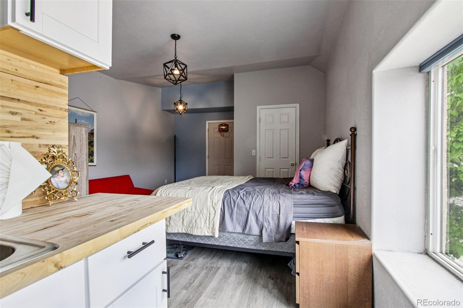 MLS Image #31 for 915  26th street,denver, Colorado