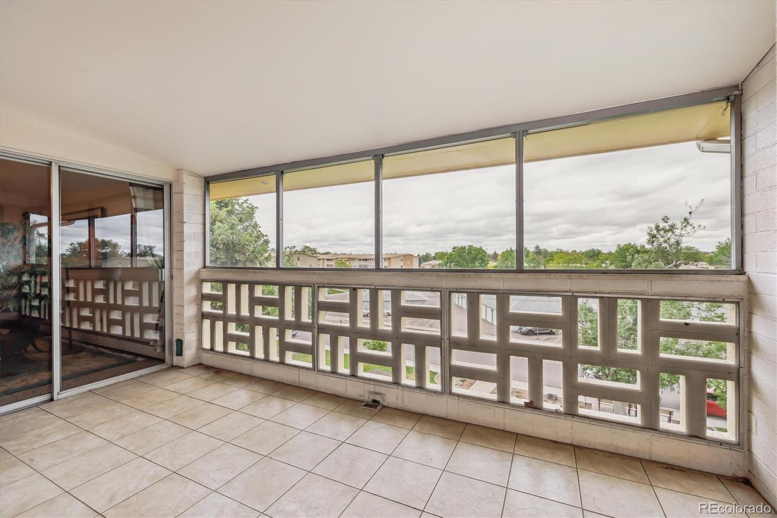 MLS Image #16 for 715 s alton way,denver, Colorado