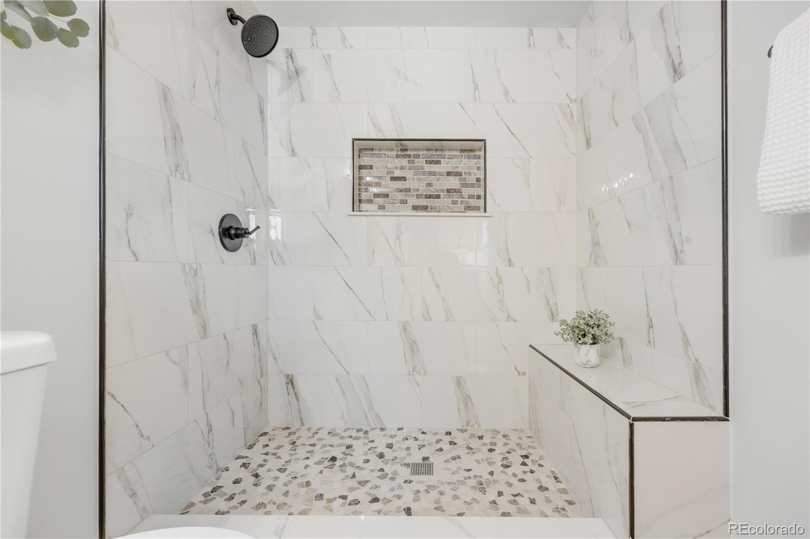 MLS Image #18 for 709 s wolcott court,denver, Colorado