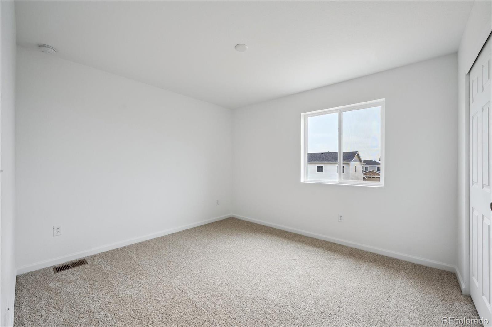 MLS Image #15 for 4678  sugar beet street,johnstown, Colorado