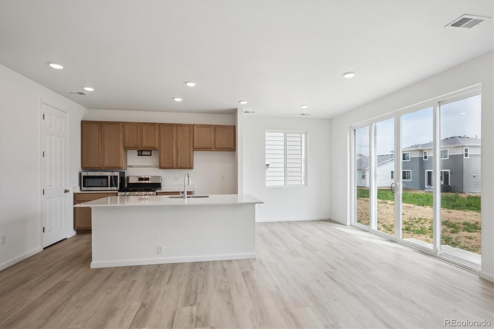 MLS Image #4 for 4678  sugar beet street,johnstown, Colorado