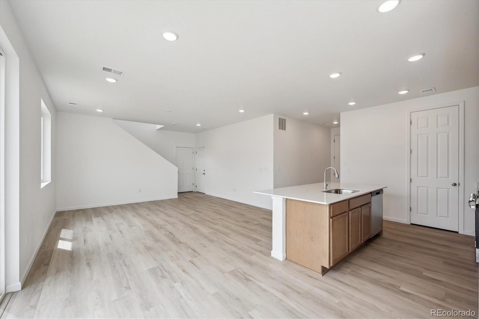 MLS Image #5 for 4678  sugar beet street,johnstown, Colorado