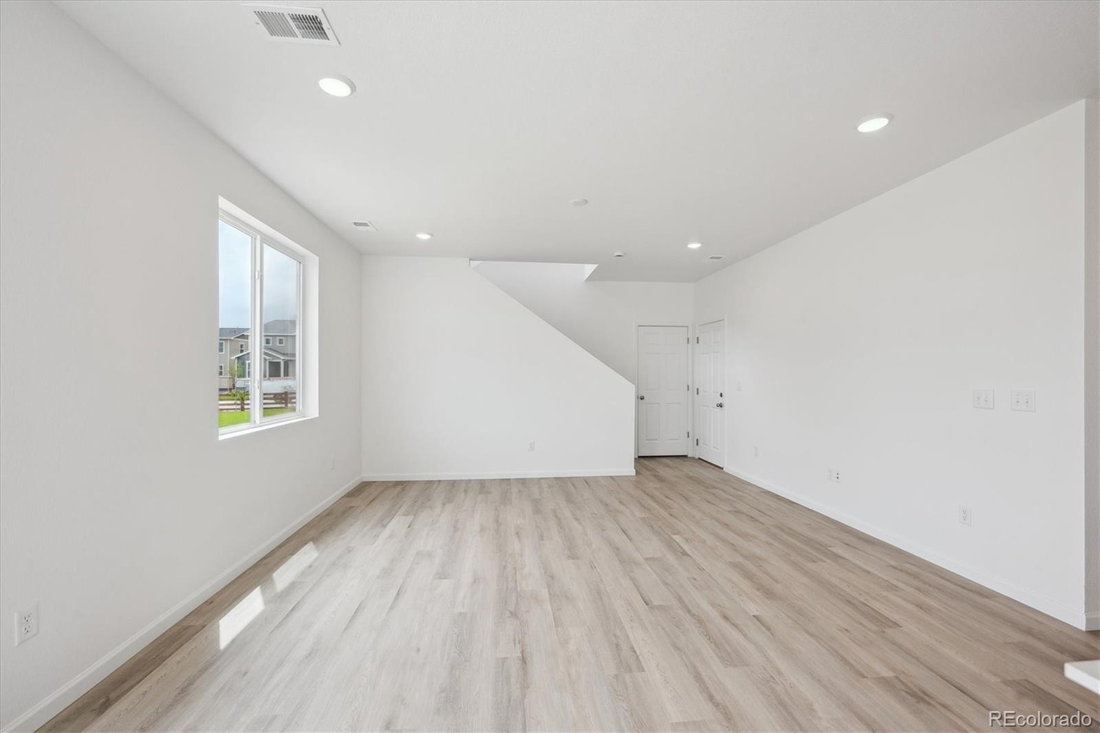 MLS Image #6 for 4678  sugar beet street,johnstown, Colorado