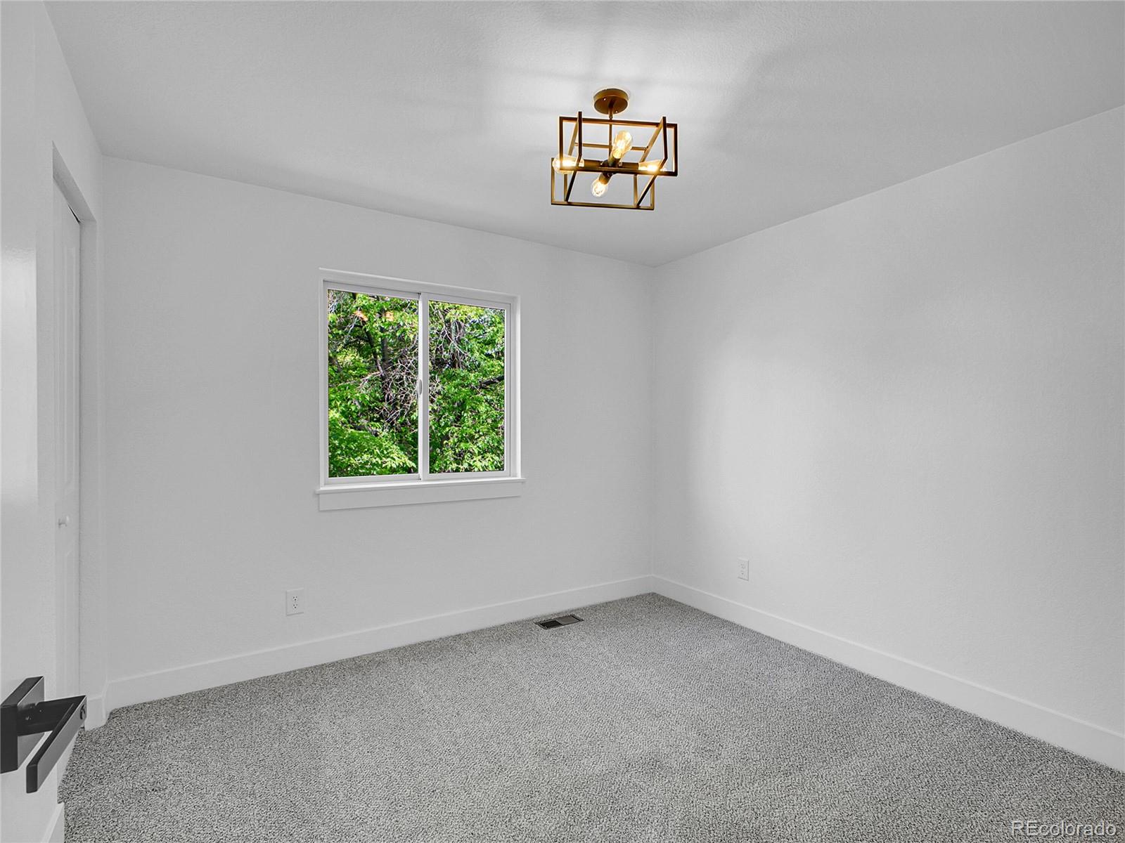 MLS Image #12 for 1517 s elkhart street,aurora, Colorado
