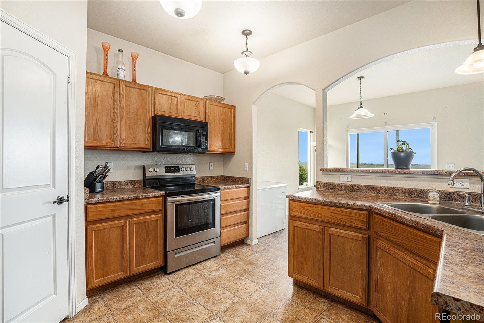 MLS Image #5 for 6389  san mateo drive,colorado springs, Colorado
