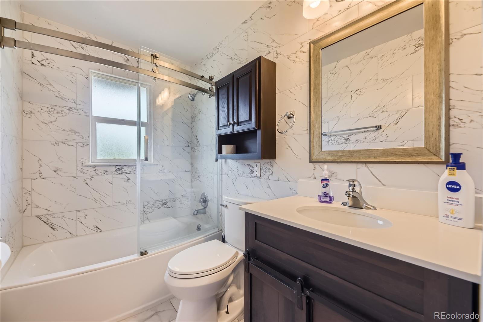MLS Image #16 for 10633 e 6th place,aurora, Colorado