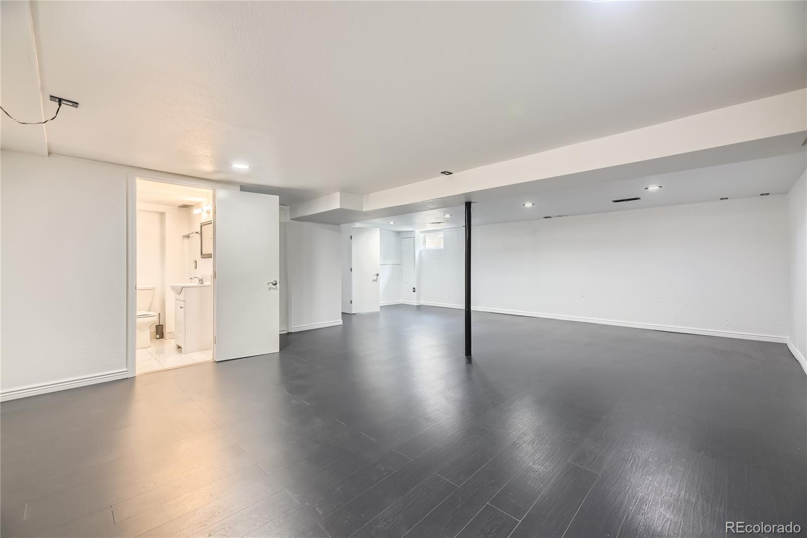 MLS Image #17 for 10633 e 6th place,aurora, Colorado