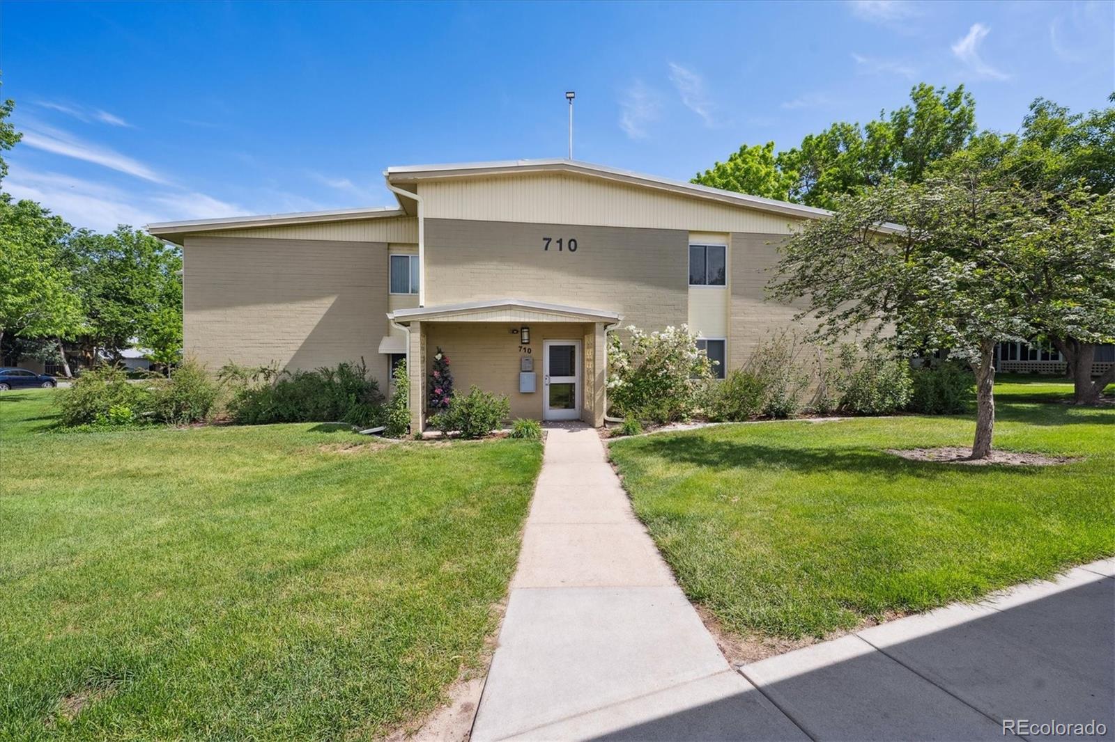 MLS Image #2 for 710 s clinton street 1a,denver, Colorado