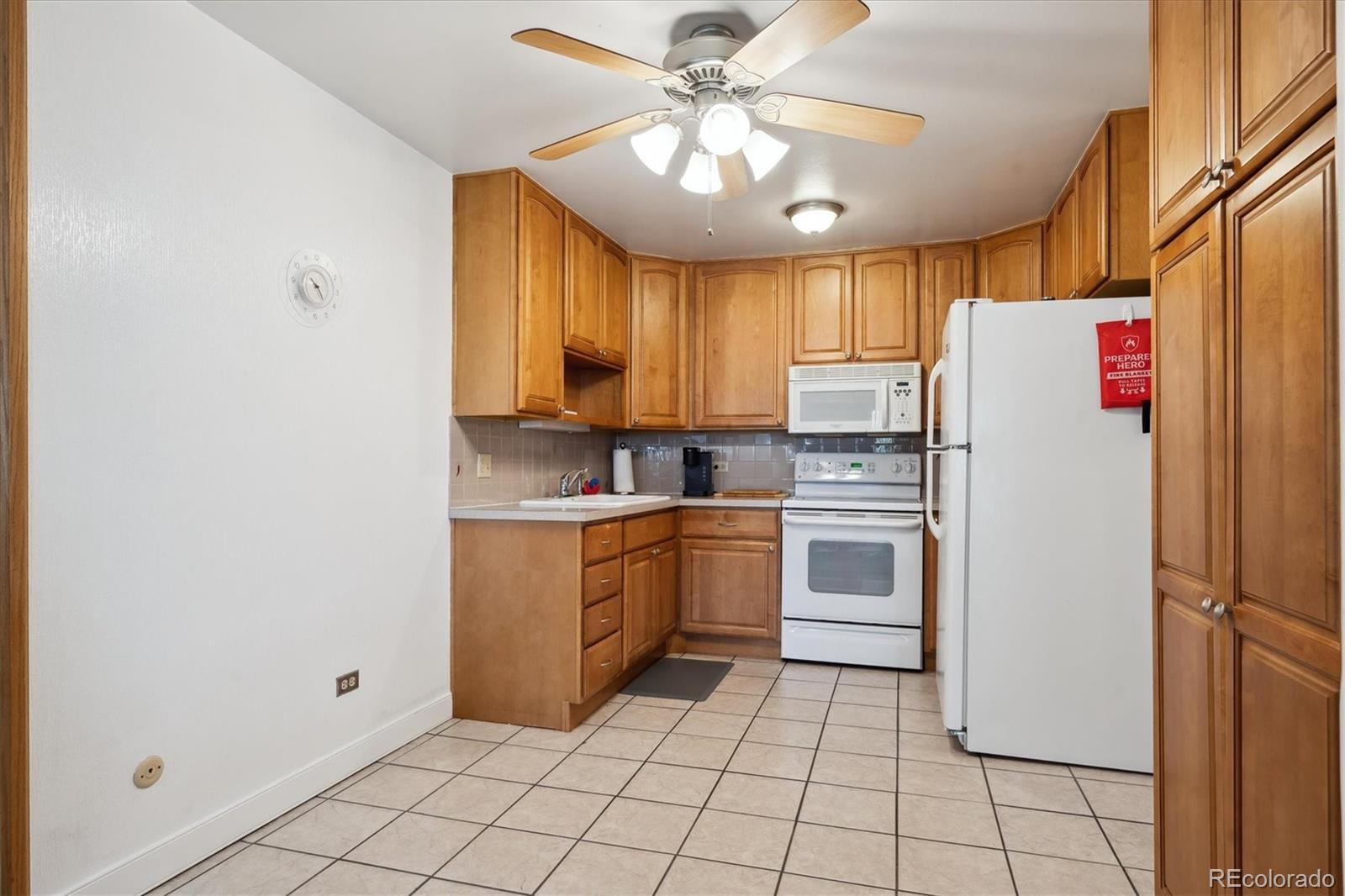 MLS Image #8 for 710 s clinton street 1a,denver, Colorado