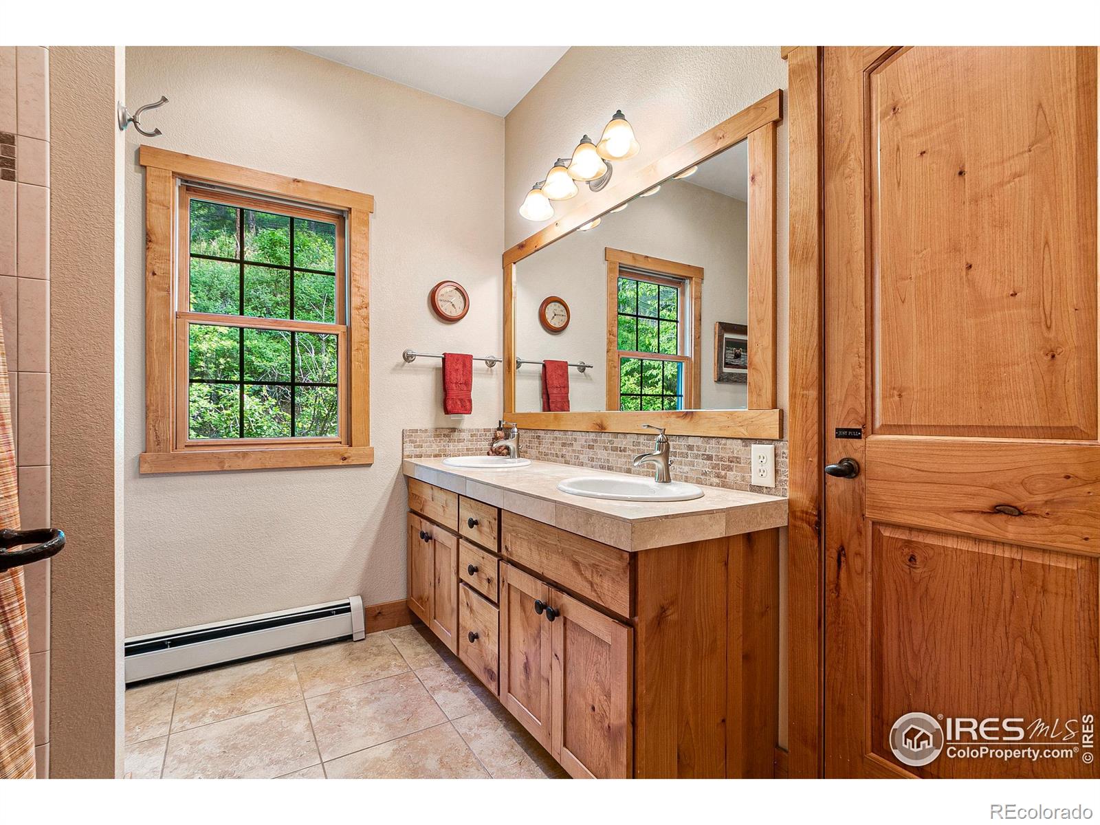 MLS Image #29 for 16996 n saint vrain drive,lyons, Colorado