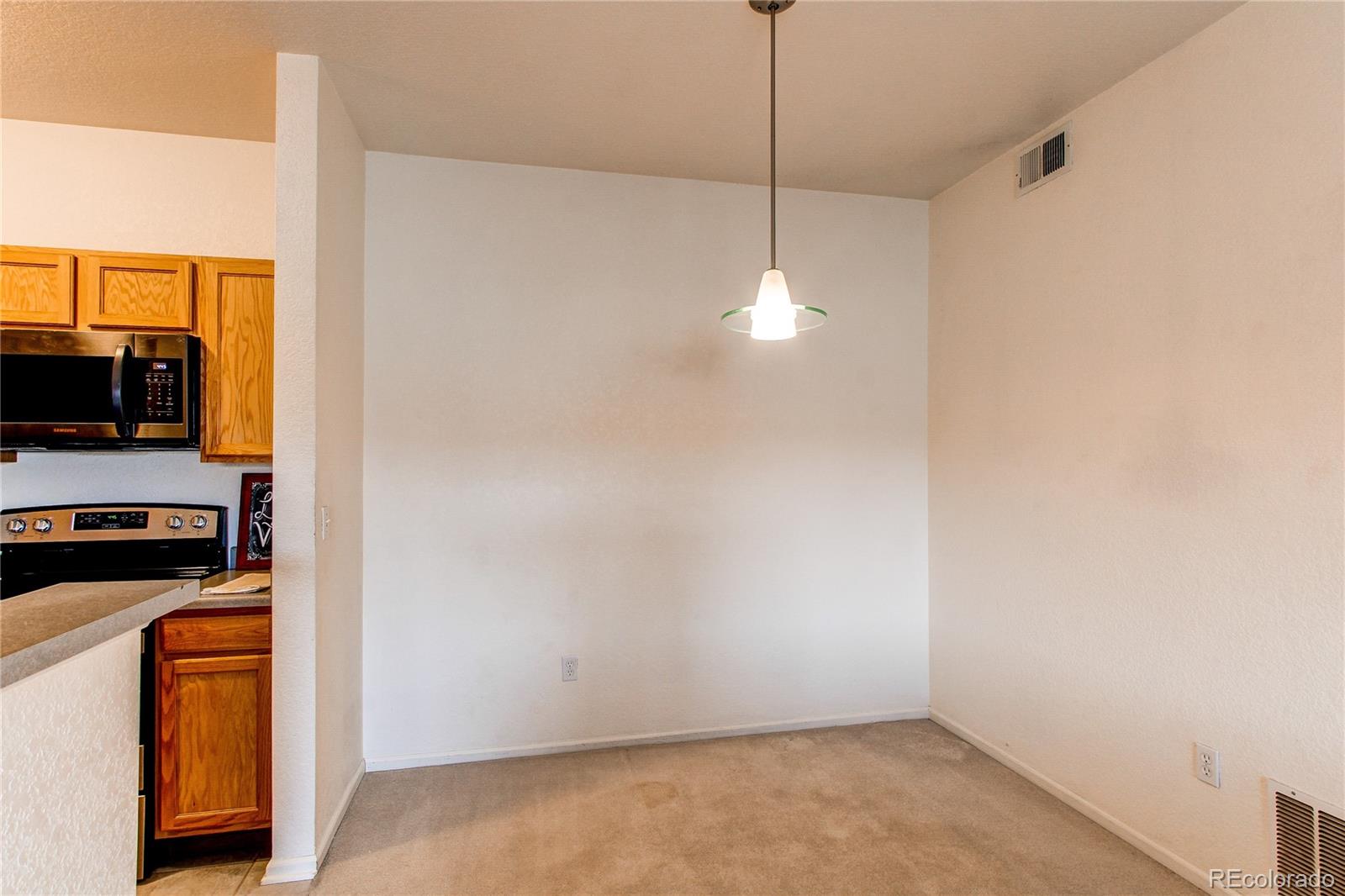 MLS Image #10 for 908 s yampa street,aurora, Colorado