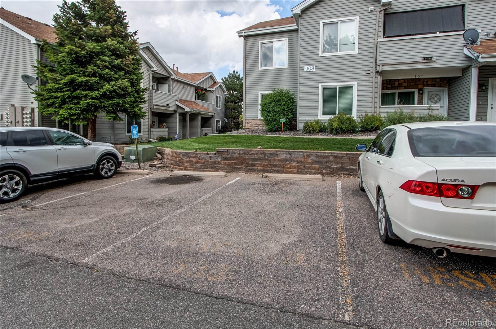 MLS Image #25 for 908 s yampa street,aurora, Colorado