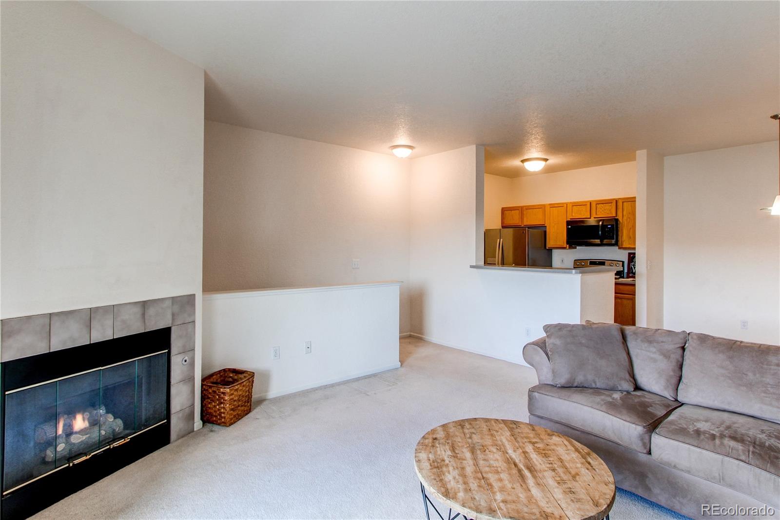 MLS Image #5 for 908 s yampa street,aurora, Colorado
