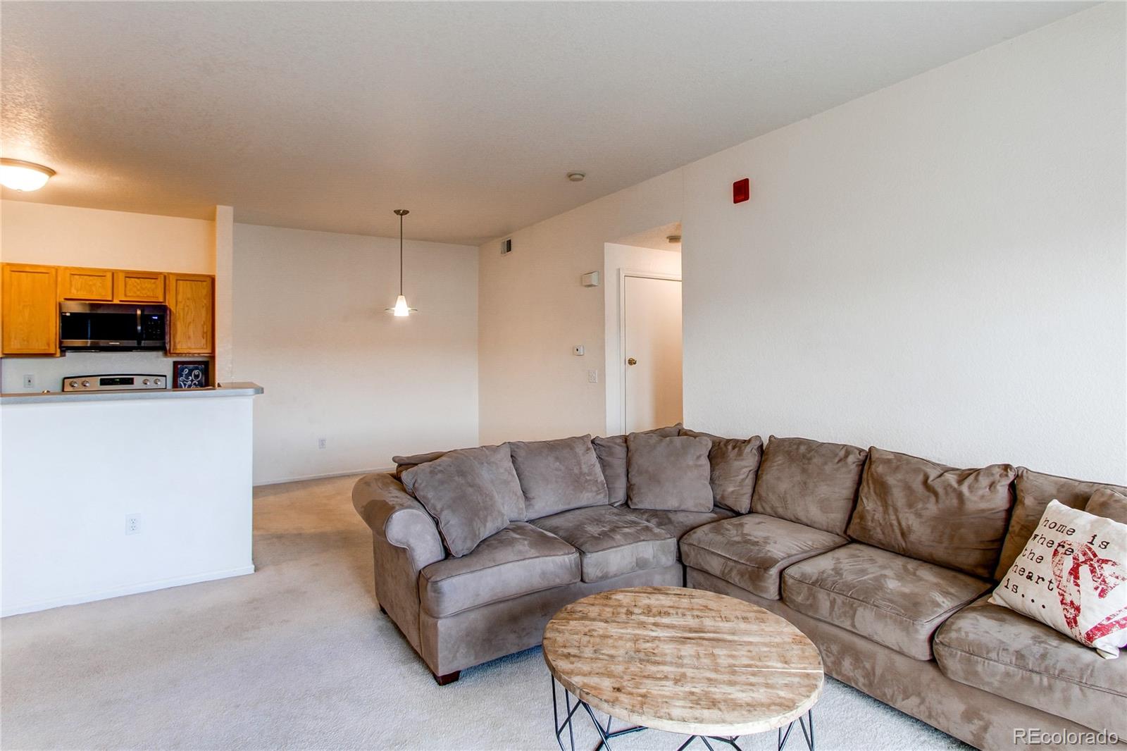 MLS Image #6 for 908 s yampa street,aurora, Colorado