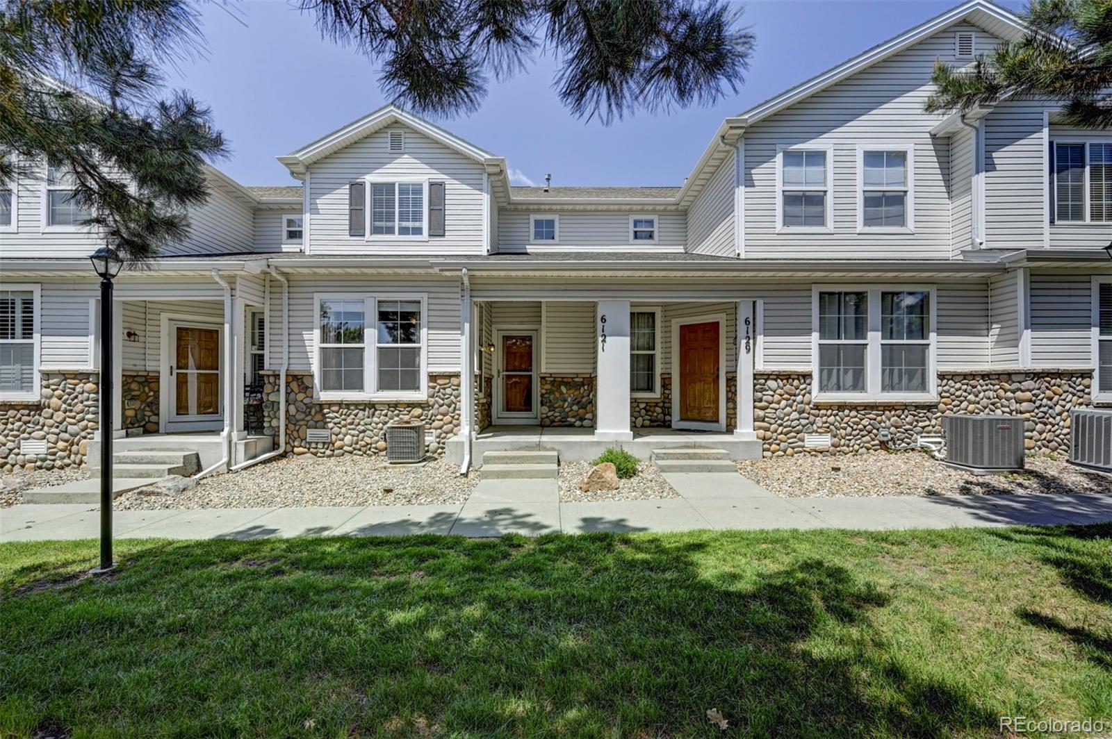 MLS Image #2 for 6121  ensemble heights,colorado springs, Colorado