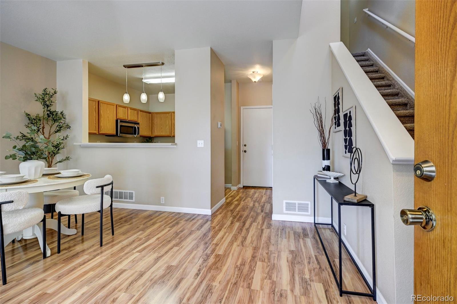 MLS Image #5 for 6121  ensemble heights,colorado springs, Colorado