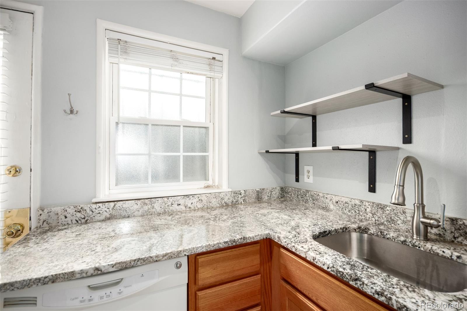 MLS Image #10 for 2856  jasmine street,denver, Colorado