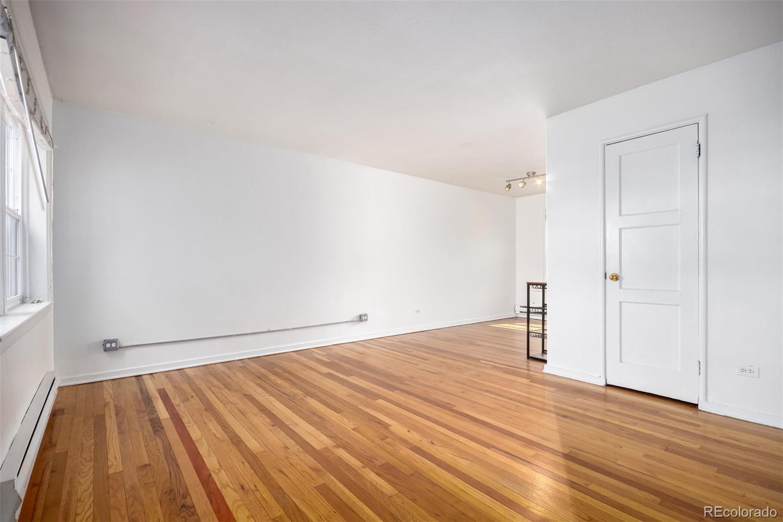 MLS Image #5 for 2856  jasmine street,denver, Colorado