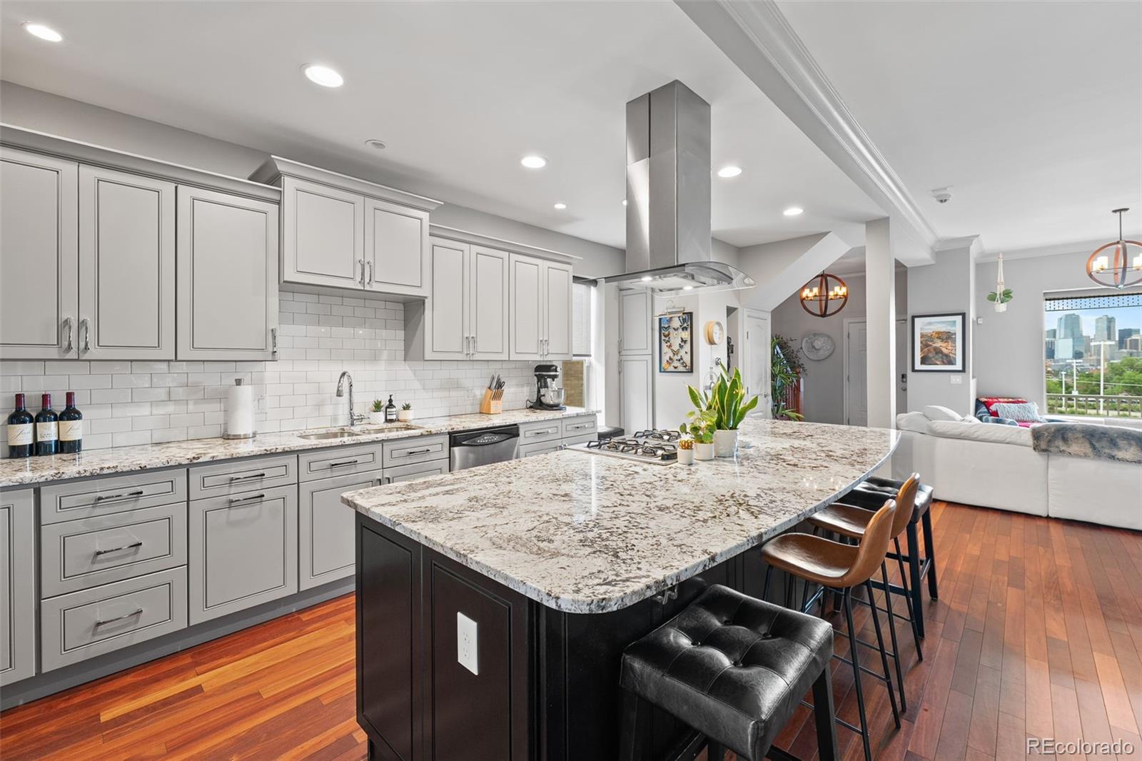 MLS Image #11 for 2021  eliot street,denver, Colorado