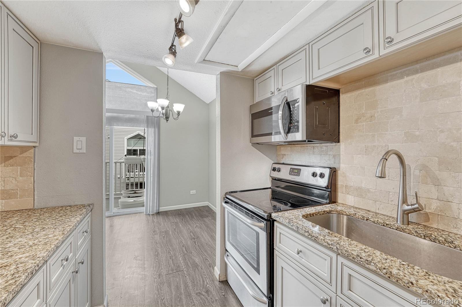 MLS Image #11 for 3337 s monaco parkway,denver, Colorado