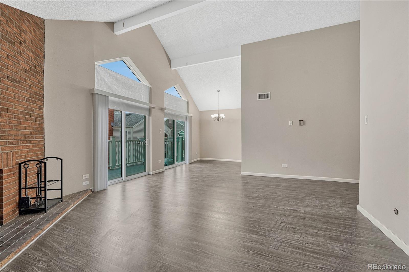 MLS Image #3 for 3337 s monaco parkway,denver, Colorado