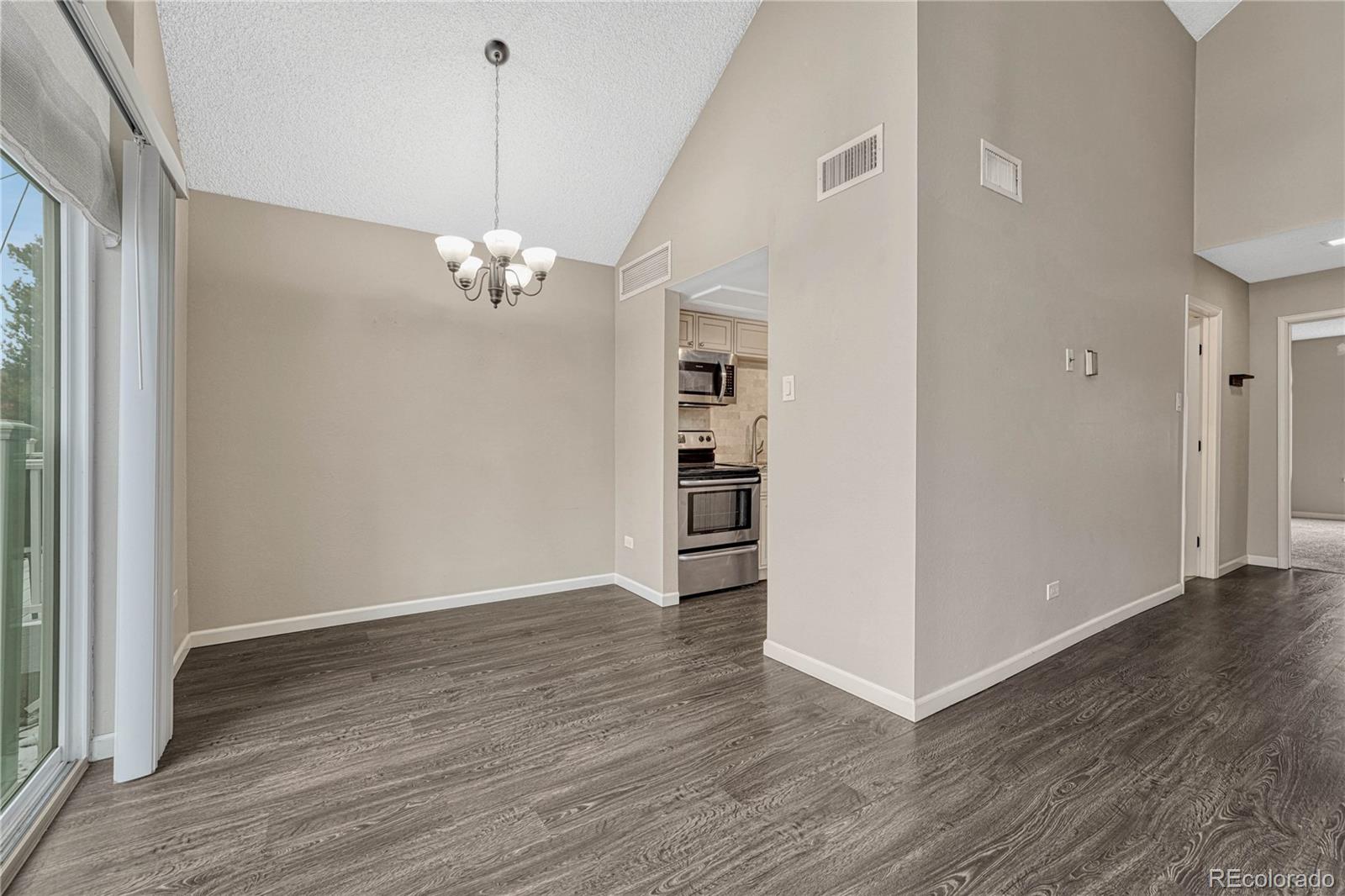 MLS Image #6 for 3337 s monaco parkway,denver, Colorado