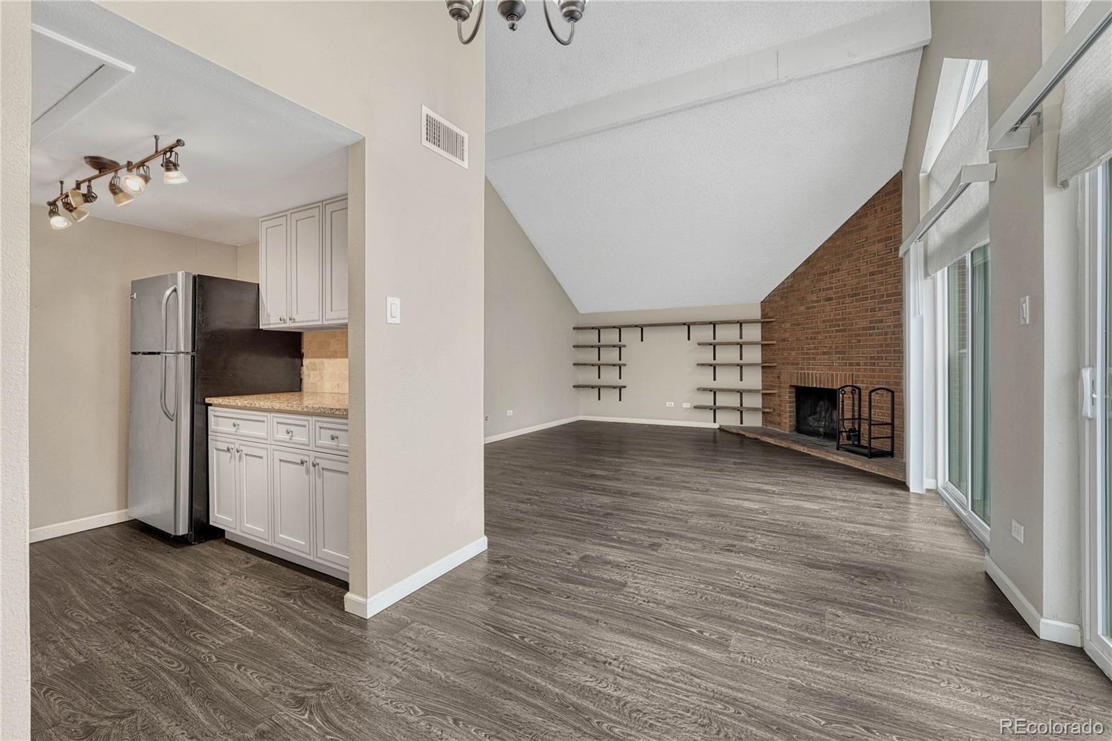 MLS Image #8 for 3337 s monaco parkway,denver, Colorado