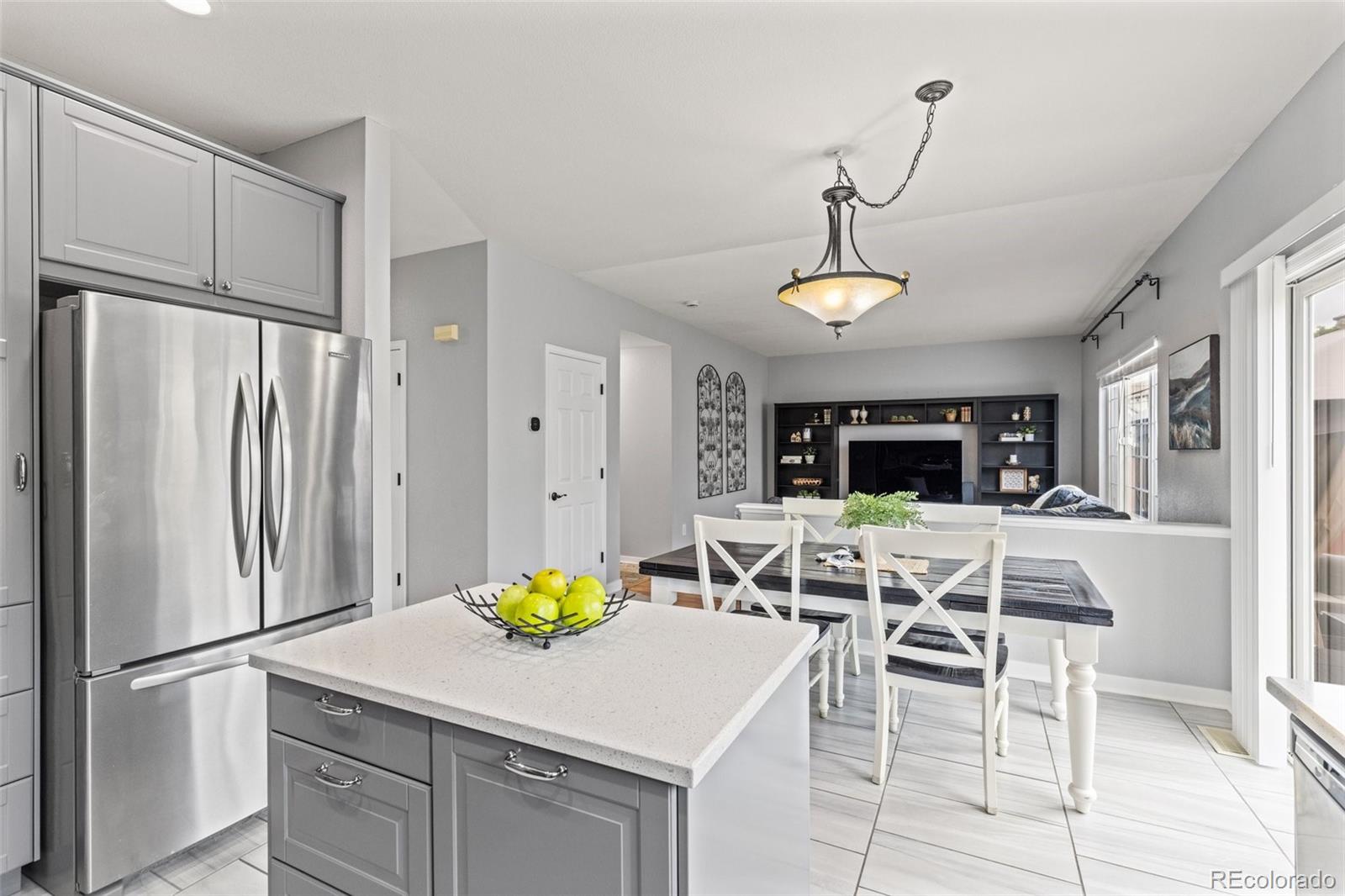 MLS Image #4 for 5733 s yakima way,aurora, Colorado