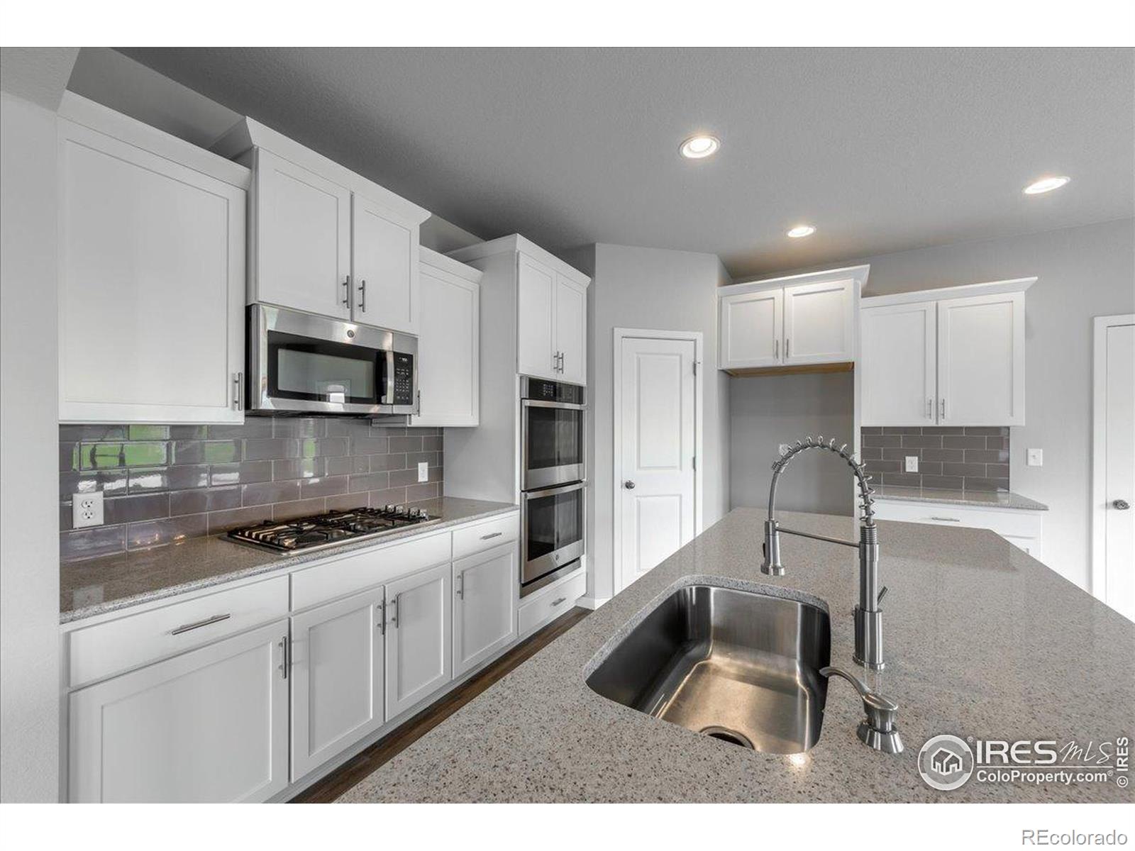 MLS Image #11 for 1711  lazear street,loveland, Colorado