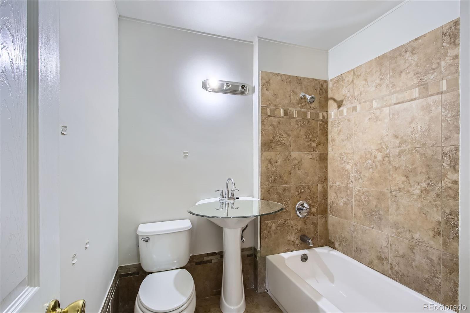 MLS Image #17 for 3107 s wolff street,denver, Colorado