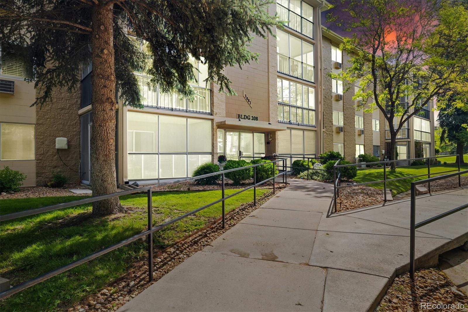 MLS Image #28 for 3082 s wheeling way,aurora, Colorado