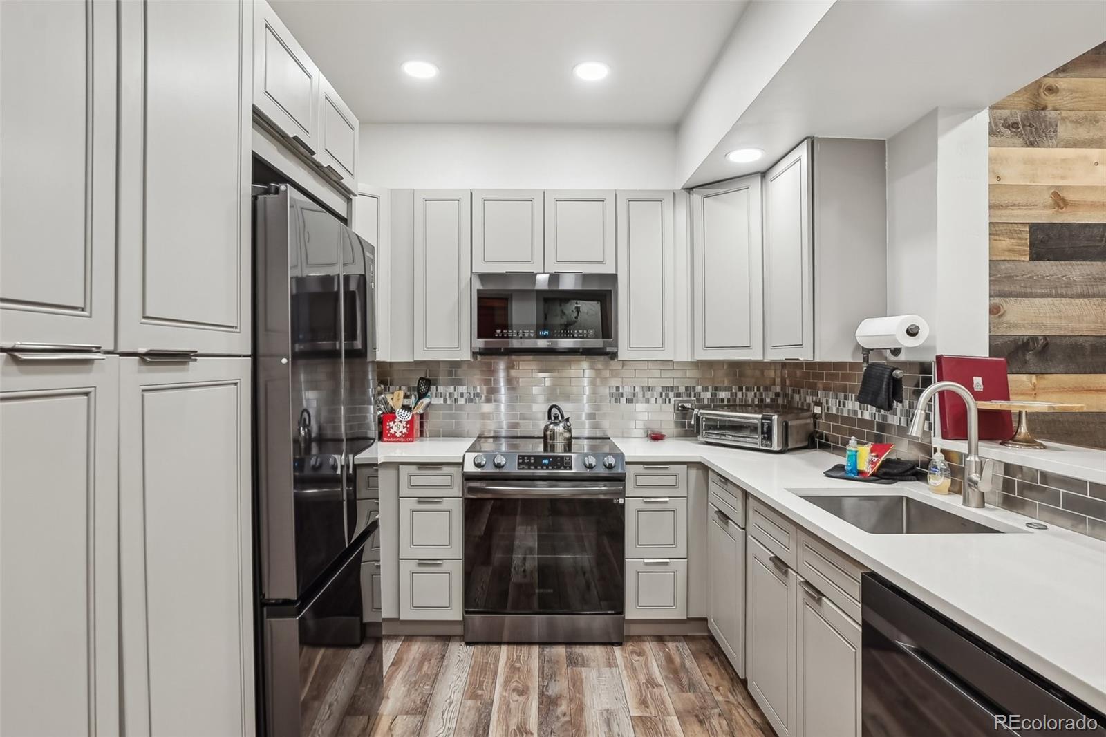MLS Image #10 for 645 s park avenue 302,breckenridge, Colorado