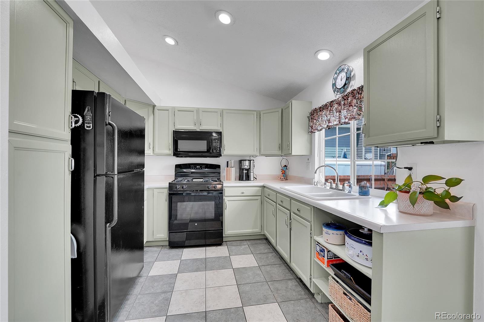 MLS Image #5 for 12366  elm way,thornton, Colorado