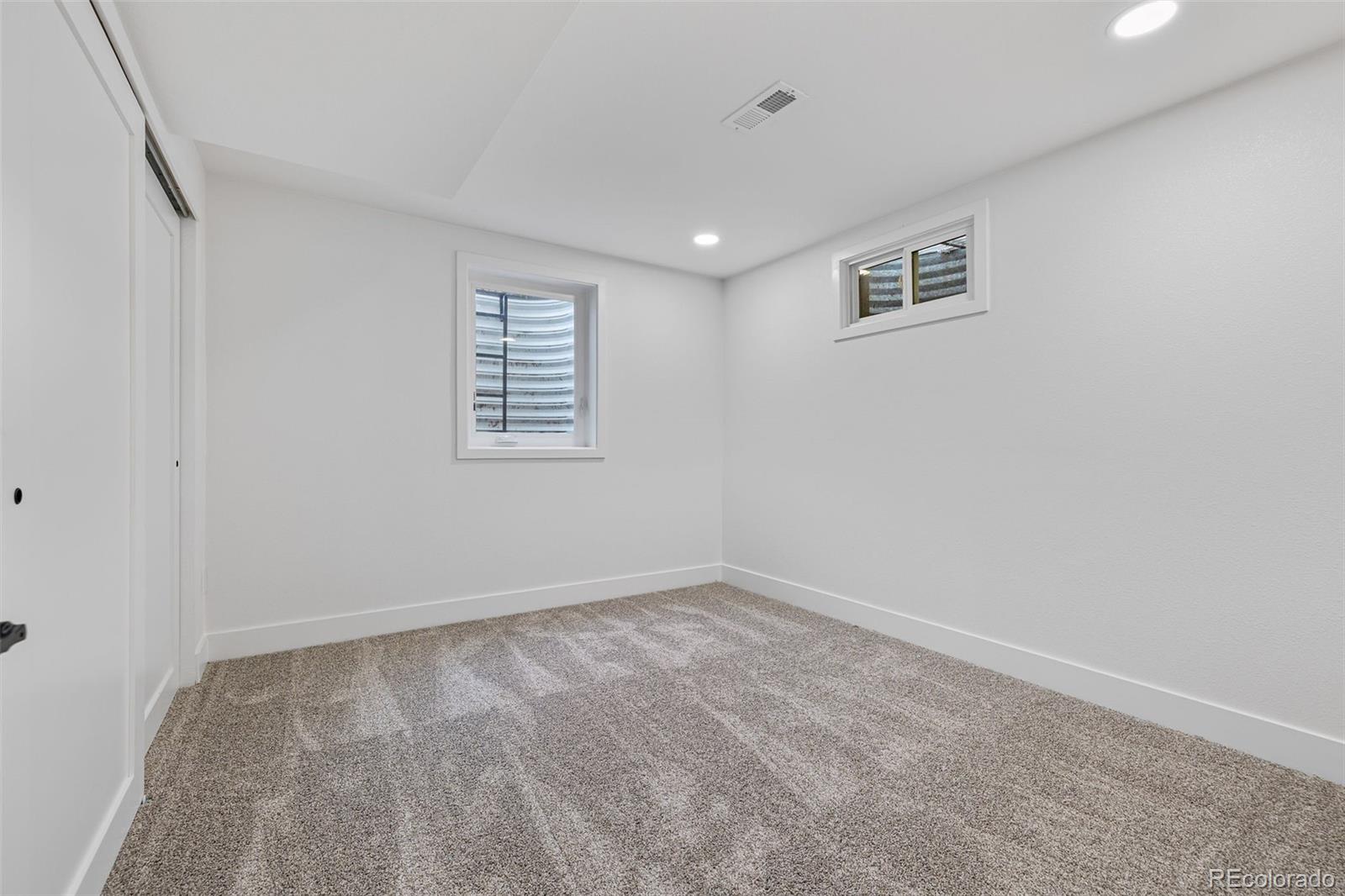 MLS Image #18 for 5573 s huron street,littleton, Colorado