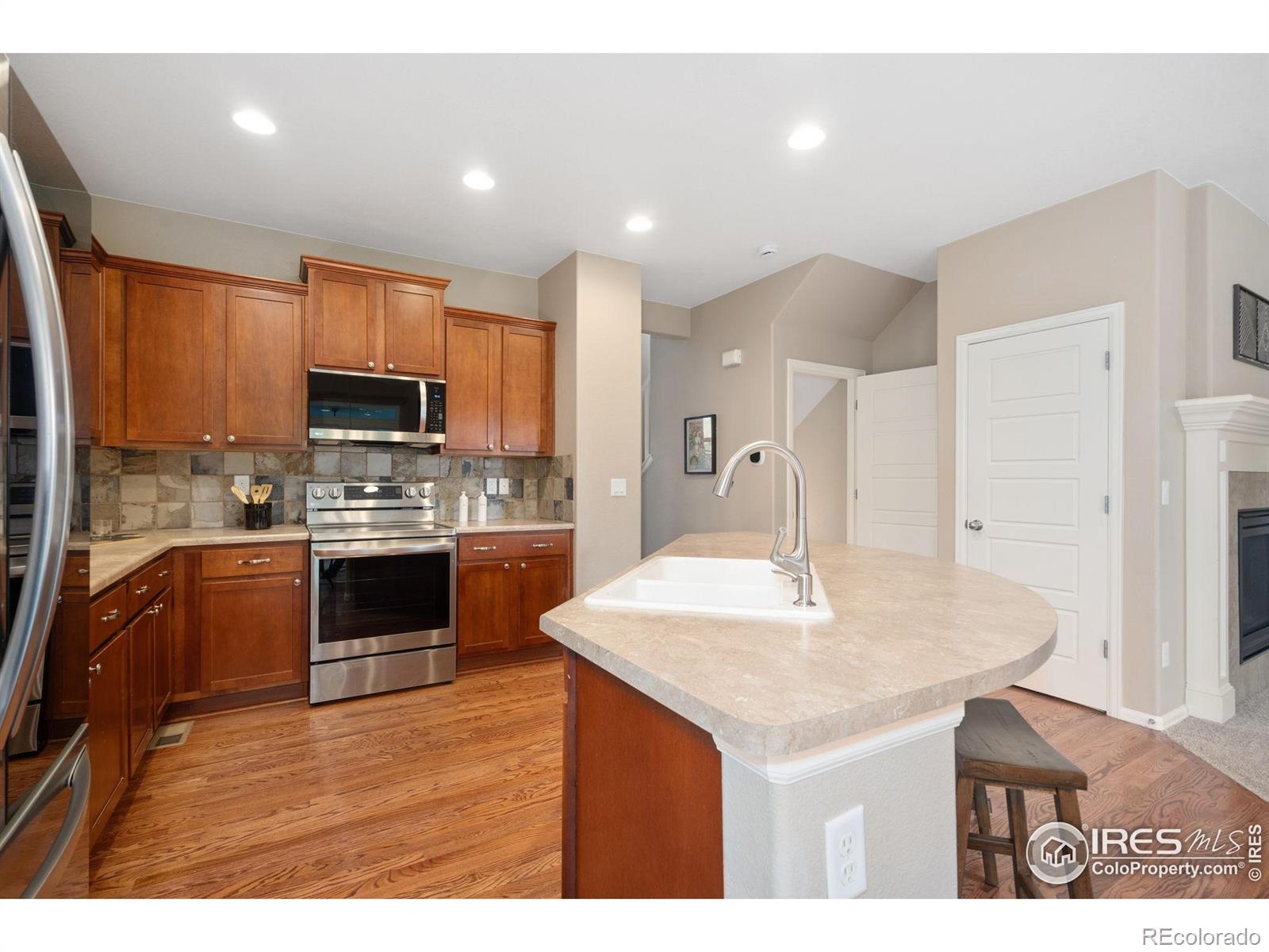 MLS Image #8 for 6492  richland avenue,timnath, Colorado