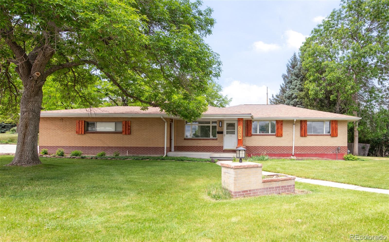 MLS Image #0 for 5099 s linden drive,englewood, Colorado