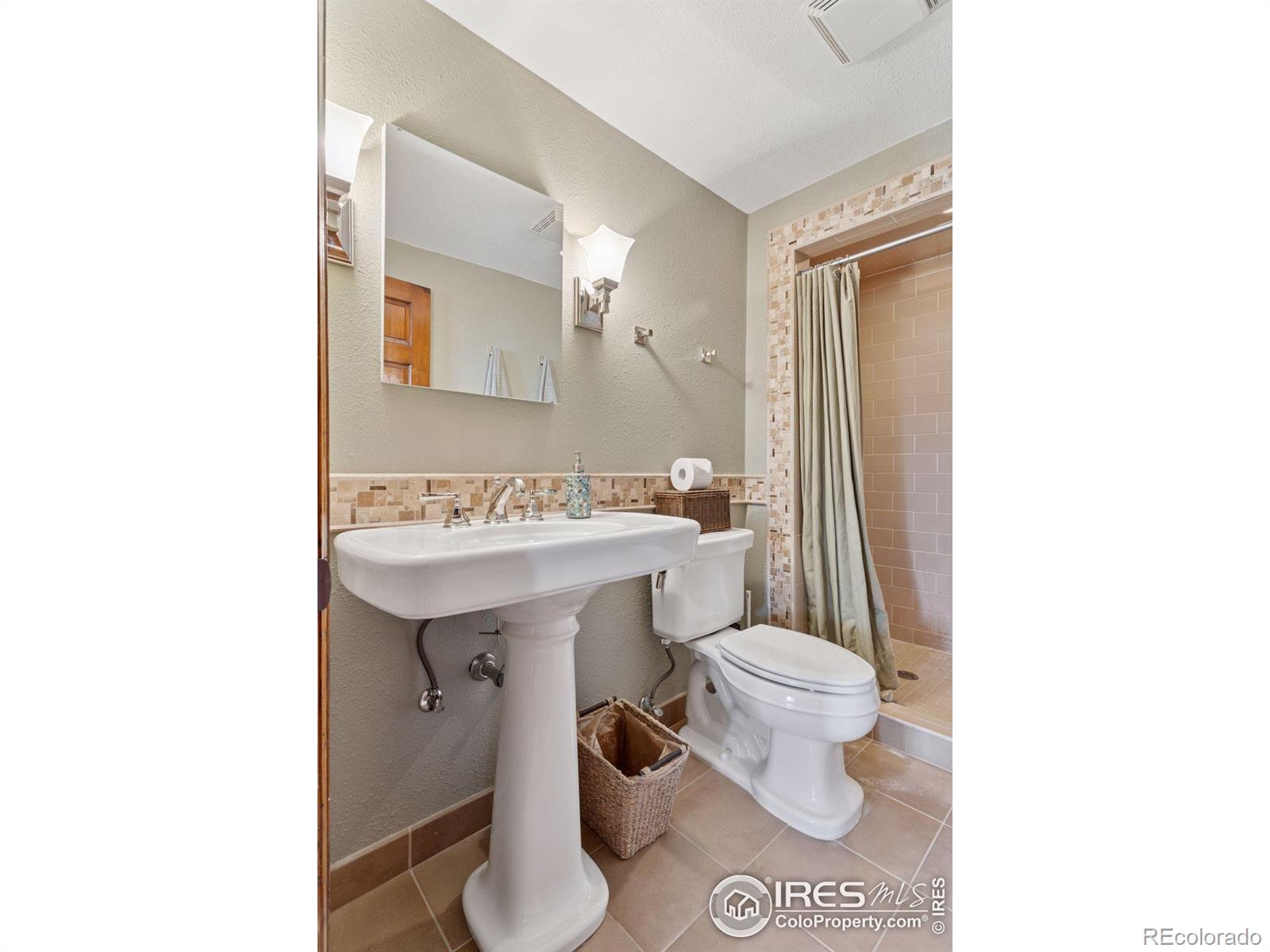 MLS Image #37 for 8654  thunderhead drive,boulder, Colorado
