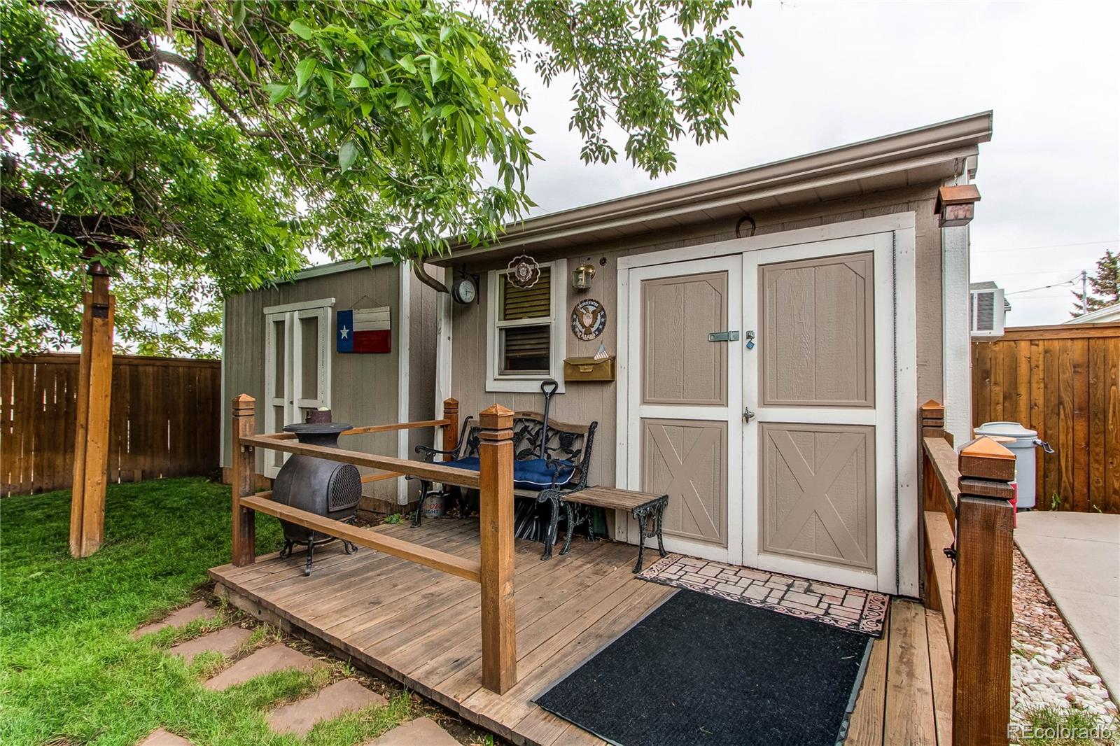 MLS Image #31 for 840  essex drive,denver, Colorado