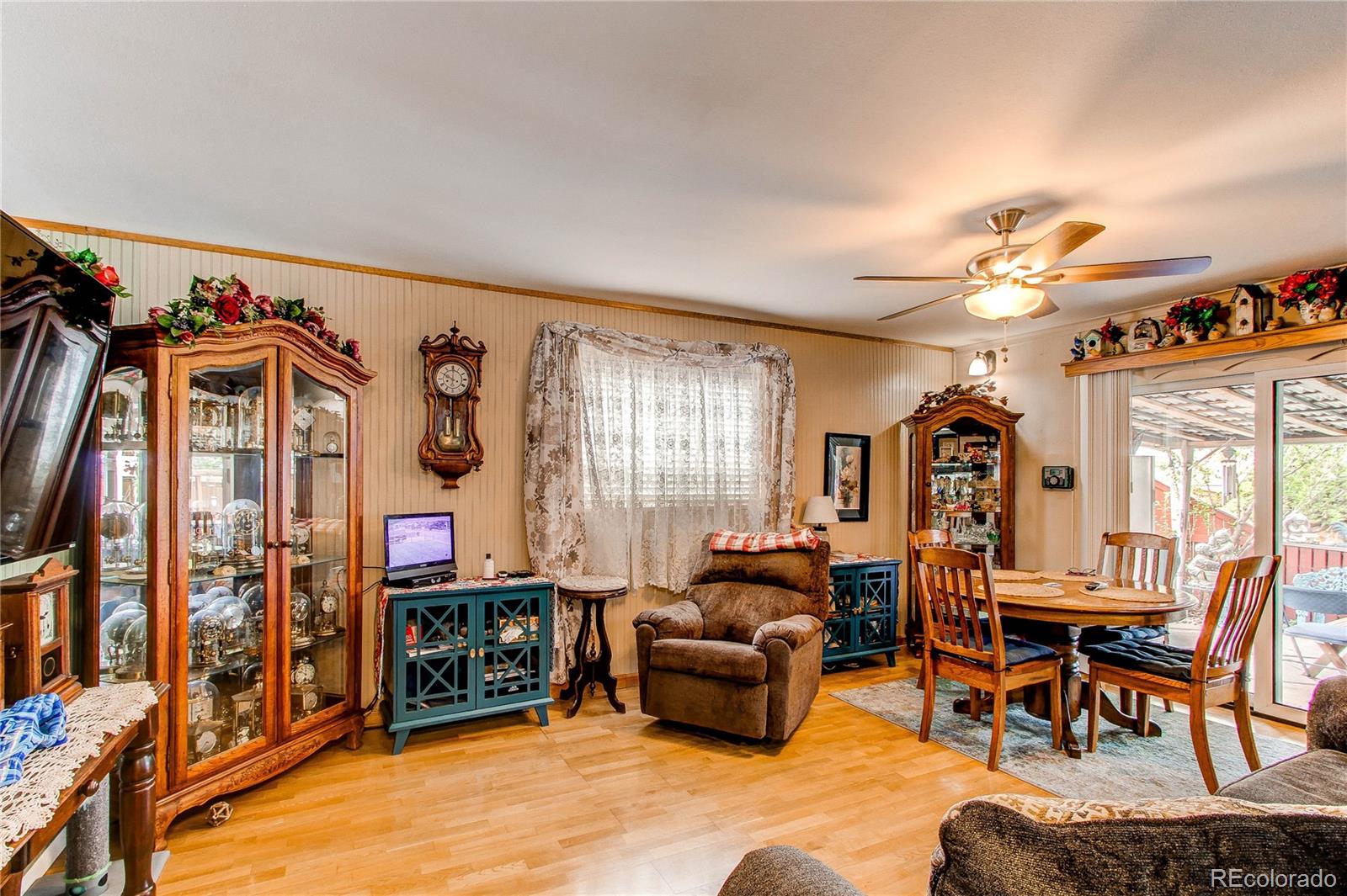 MLS Image #8 for 840  essex drive,denver, Colorado