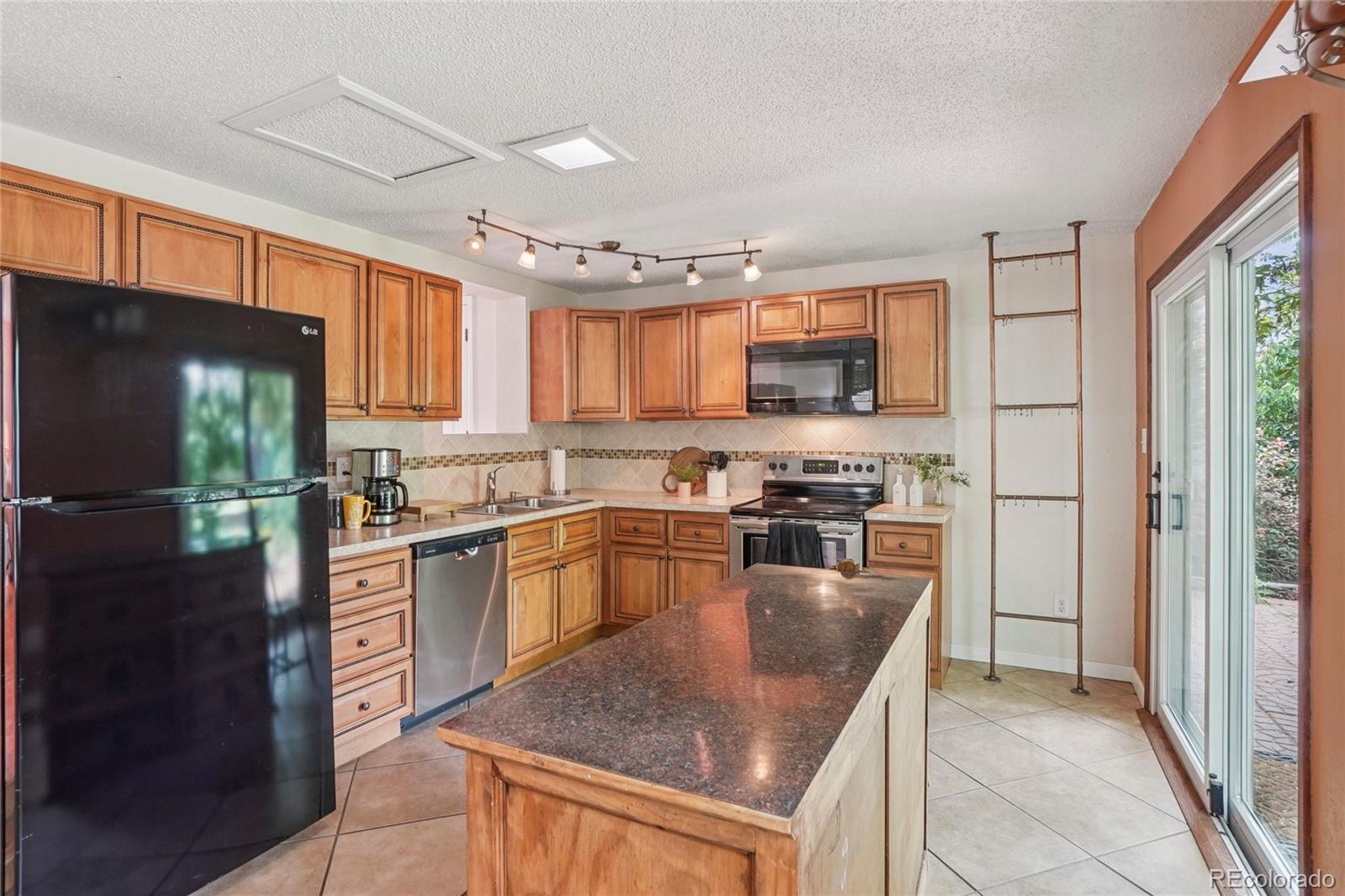 MLS Image #2 for 2173 s ouray street,aurora, Colorado